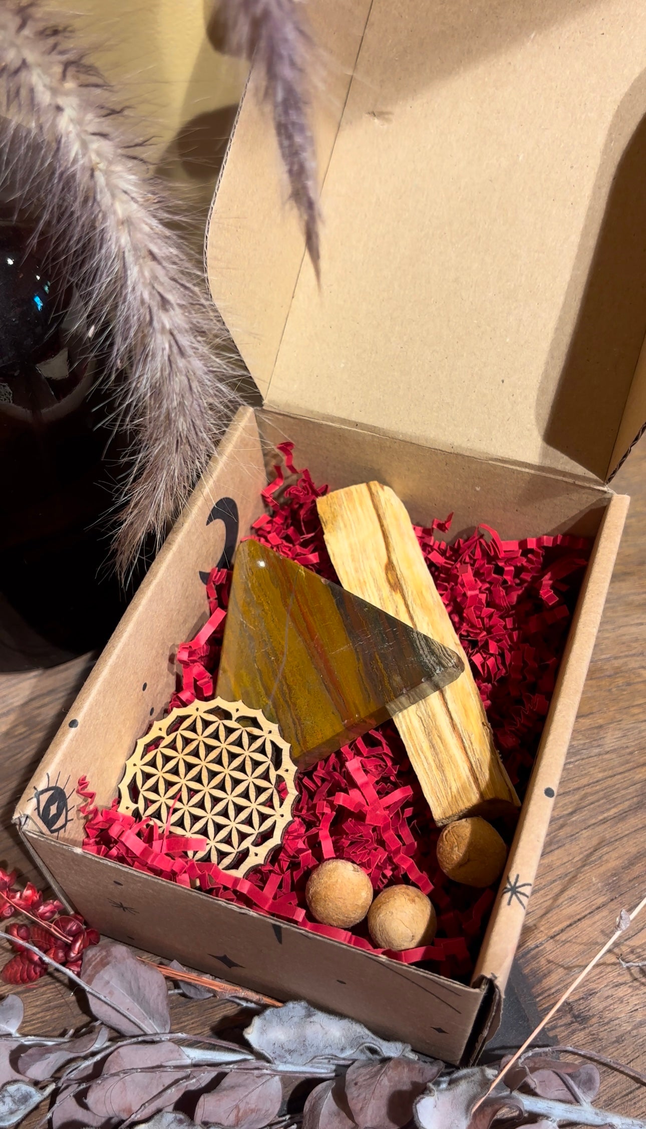 BOX ISIS - Triangle en pierre semi-précieuse + Kit de Purification